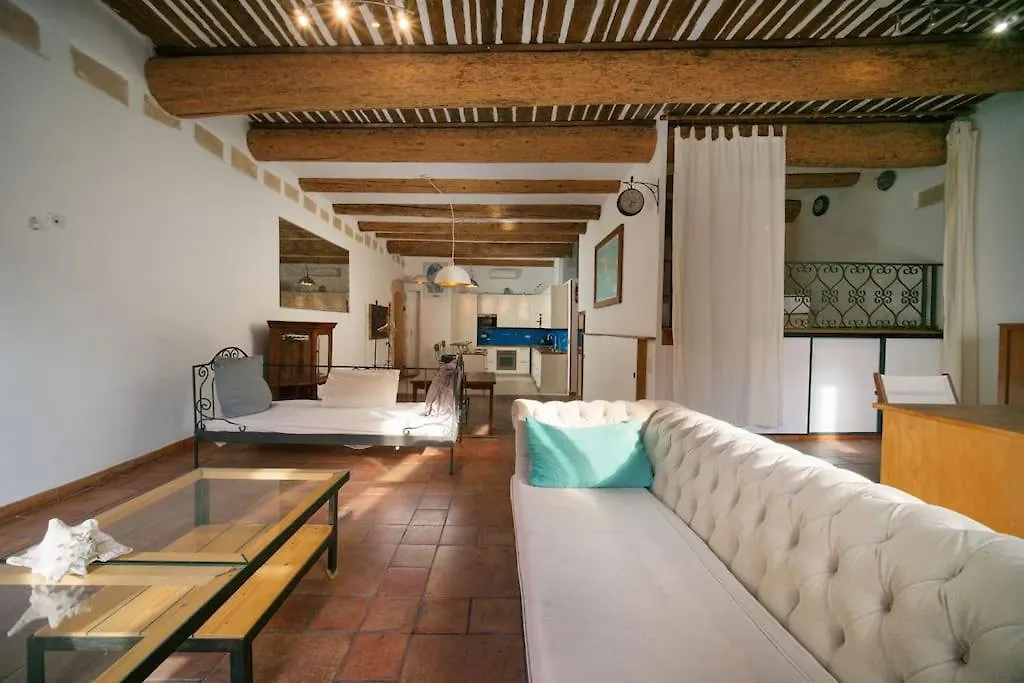 Appartement Air-Conditioned Loft In The Heart Of The Old Port Marseille France